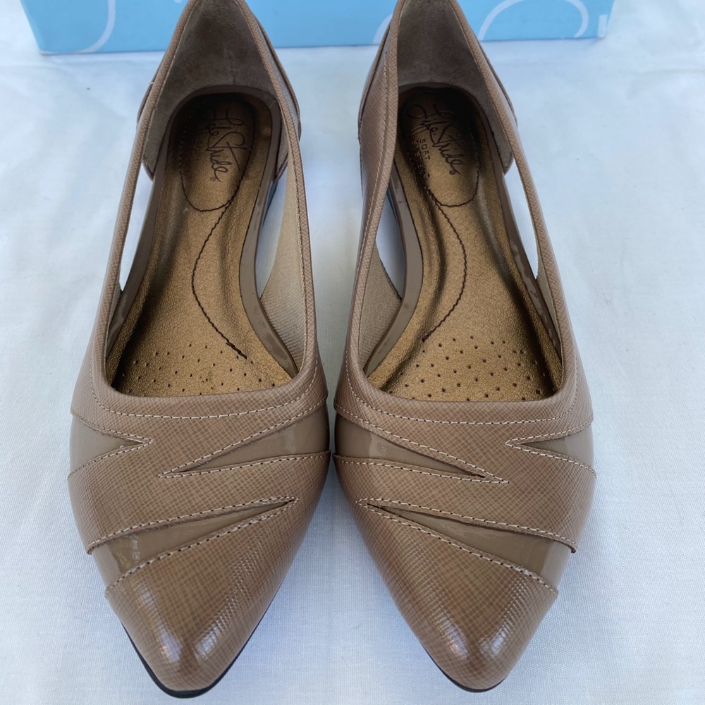 LIFE STRIDE Pointed Flats - 6.5 WIDE